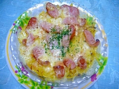 和風と洋風のコラボレーション　じゃがいものピザ風